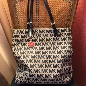 Michael Kors Tote
